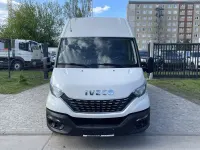 Używany Iveco Daily 156 KM (114 kW) 2021 Biały Van