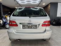 Gebraucht Mercedes B180 109 PS (80 kW) 2006 Silber Van / Kleinbus