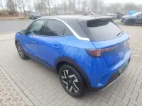 Gebraucht Opel Mokka Elegance 131 PS (96 kW) 2022 Perl blau/voltaik blau SUV