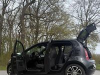 Gebraucht VW up! CLUB 75 PS (55 kW) 2015 Schwarz Kleinwagen