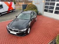 Gebraucht BMW 318 Performance 150 PS (110 kW) 2024 Schwarz Kombi