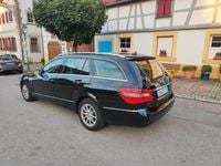 Gebraucht Mercedes E220 170 PS (125 kW) 2011 Schwarz Kombi