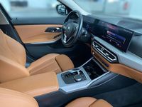Używany BMW 330 Shadowline 245 KM (180 kW) 2022 Biały Kombi