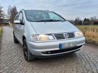 Gebraucht VW Sharan 174 PS (127 kW) 1999 Silber Van / Kleinbus