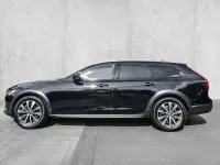 Gebraucht Volvo V90 CC Plus 197 PS (144 kW) 2023 Onyx black / metallic Kombi