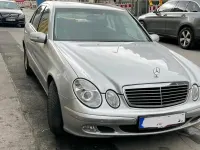 Gebraucht Mercedes E220 150 PS (110 kW) 2004 Silber Limousine