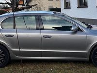 Gebraucht Skoda Superb 160 PS (117 kW) 2013 Grau Limousine