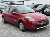 Gebraucht Renault Clio III Dynamique 101 PS (74 kW) 2010 Rot Limousine