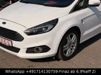 Gebraucht Ford S-MAX Titanium 179 PS (131 kW) 2016 Weiß Van / Kleinbus
