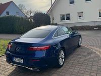 Gebraucht Mercedes E200 197 PS (144 kW) 2020 Blau Coupé