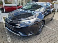 Gebraucht Toyota Avensis Team 147 PS (108 kW) 2018 Black mica / ink Kombi