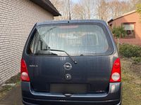 Używany Opel Agila 60 KM (44 kW) 2006 Niebieski Hatchback