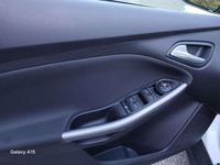 Gebraucht Ford Focus 125 PS (91 kW) 2013 Weiß Kombi