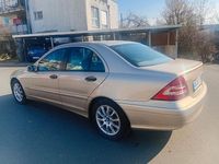 Gebraucht Mercedes C180 Elegance 143 PS (105 kW) 2004 Gold Limousine
