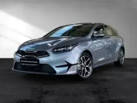 Gebraucht Kia Ceed Spirit 140 PS (102 kW) 2025 Silber Kleinwagen