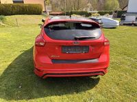 Gebraucht Ford Focus Sport 150 PS (110 kW) 2016 Rot Limousine