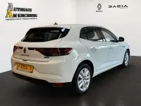 Occasion Renault Mégane 94 ch (69 kW) 2022 Blanc Berline