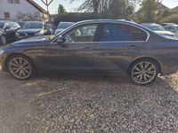 Gebraucht BMW 318 143 PS (105 kW) 2015 Mineralgrau metallic Limousine