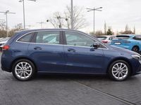Gebraucht Mercedes B220 Progressive 190 PS (139 kW) 2019 Blau Van / Kleinbus