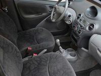 Gebraucht Toyota Yaris 85 PS (62 kW) 2001 Blau Kleinwagen