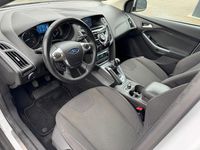 Gebraucht Ford Focus 101 PS (74 kW) 2013 Weiß Kombi