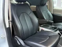 Gebraucht Chrysler Pacifica 292 PS (214 kW) 2024 Silber Van / Kleinbus