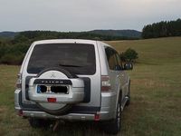 Gebraucht Mitsubishi Pajero Intense 200 PS (147 kW) 2010 Silber SUV