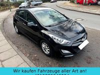 Gebraucht Hyundai i30 Trend 135 PS (99 kW) 2012 Schwarz Limousine