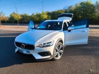 Gebraucht Volvo V60 CC 190 PS (139 kW) 2020 Weiß Kombi