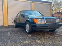 Gebraucht Mercedes E300 180 PS (132 kW) 1988 Grün Limousine