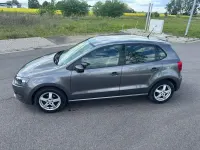 Gebraucht VW Polo 75 PS (55 kW) 2011 Grau Kleinwagen
