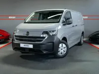 Neu VW T7 100 kW (136 PS) 2026 Stone grey Van