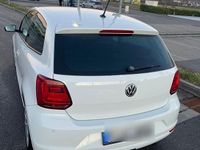 Gebraucht VW Polo 66 PS (48 kW) 2015 Weiß Kleinwagen