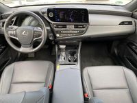 Gebraucht Lexus ES300 178 PS (130 kW) 2023 Sonic grey Limousine