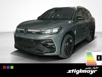 Gebraucht VW Tiguan R-line 150 PS (110 kW) 2025 Cipressinogrün metallic SUV