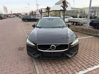 Gebraucht Volvo V60 Momentum 150 PS (110 kW) 2019 Schwarz Kombi