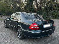 Gebraucht Mercedes E280 177 PS (130 kW) 2004 Schwarz Limousine