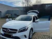 Gebraucht Mercedes A200 136 PS (100 kW) 2016 Silber Limousine