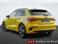 Gebraucht Audi A3 S-Line 150 PS (110 kW) 2023 Gelb Limousine