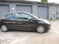 Gebraucht Peugeot 208 Allure 95 PS (69 kW) 2012 Schwarz Kleinwagen