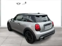 Gebraucht Mini Cooper Classic 136 PS (100 kW) 2024 Grau metallic Kleinwagen