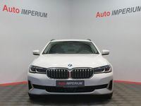 Gebraucht BMW 540 Luxury Line 340 PS (250 kW) 2023 Alpinweiss iii Kombi