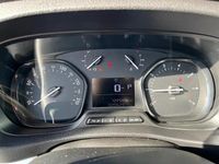 Gebraucht Opel Vivaro Edition 177 PS (130 kW) 2021 Jade weiß (uni) Van / Kleinbus