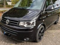 Second-hand VW T5 Highline 179 CP (131 kW) 2012 Negru Van