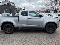 Gebraucht Isuzu D-Max 163 PS (119 kW) 2022 Grau Pickup