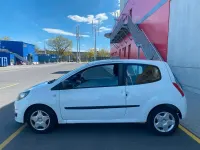 Second-hand Renault Twingo 71 CP (52 kW) 2014 Alb Hatchback
