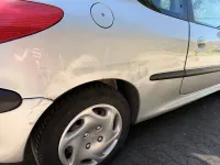 Gebraucht Peugeot 206 60 PS (44 kW) 2002 Silber Kleinwagen