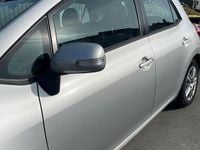 Gebraucht Toyota Auris Life 132 PS (97 kW) 2012 Silber Limousine