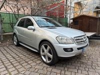 Gebraucht Mercedes ML320 231 PS (169 kW) 2006 Silber SUV