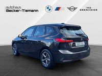 Gebraucht BMW 220 Active Tourer Efficient Dynamics 156 PS (114 kW) 2025 Saphirschwarz Van / Kleinbus